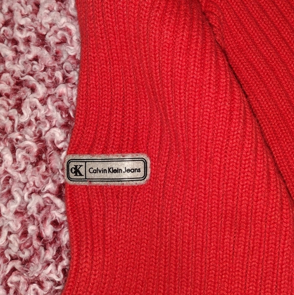 Calvin Klein sweater - Picture 3 of 6